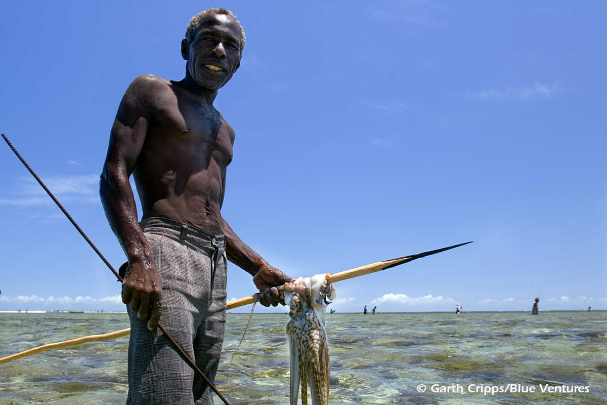 Octopus Hunter in Madagascar / © Garth Cripps