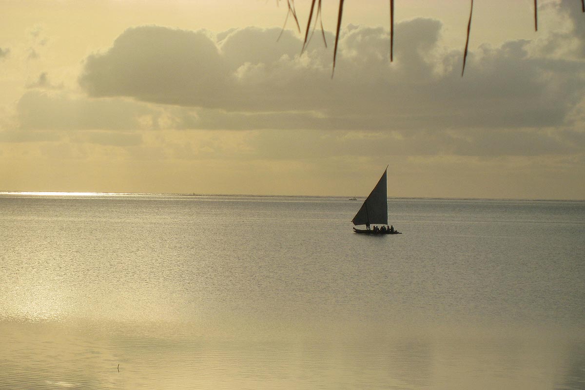 Dhow beim Sonnenaufgang